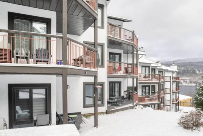 The Outlook Over Lac -Tremblant By Instant Suites Mont-Tremblant Exteriér fotografie